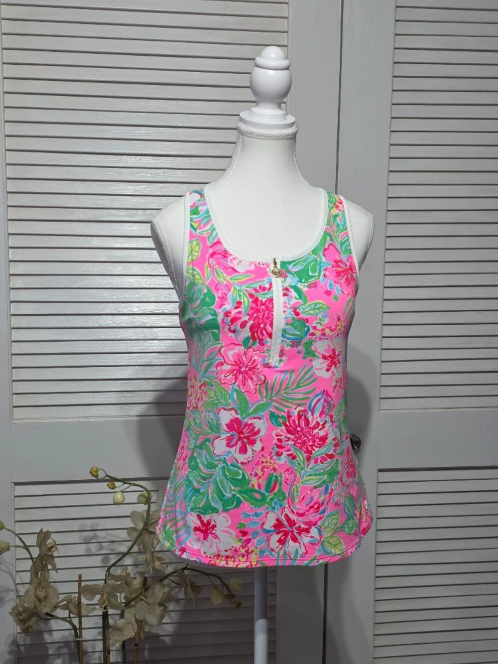 NWOT Lilly Pulitzer Women's Pink Floral Luxletic Canna Bra Tank Top Size M 3878